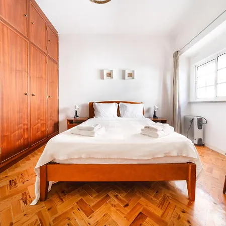 Full Townhouse Center 100m From Ferienhaus